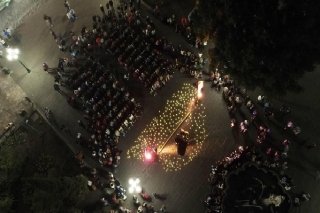 Invita IMACP a disfrutar del “Zócalo Entre Velas” con Lulú García en el marco de la FILIP