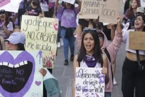 Gobierno de Puebla garantiza libre tránsito de contingentes en Marcha 8M