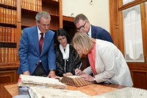 Pepe Chedraui fortalece vínculos con Francia en encuentro con embajadora