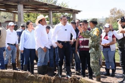 Gobernador Armenta y fuerzas de seguridad nacional, estatal y municipal atienden personalmente y compromete reposición de 70 viviendas afectadas por tromba