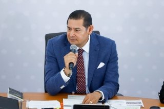 Coordinado con IMSS-Bienestar, Gobierno de Puebla busca duplicar matrícula de estudiantes de medicina